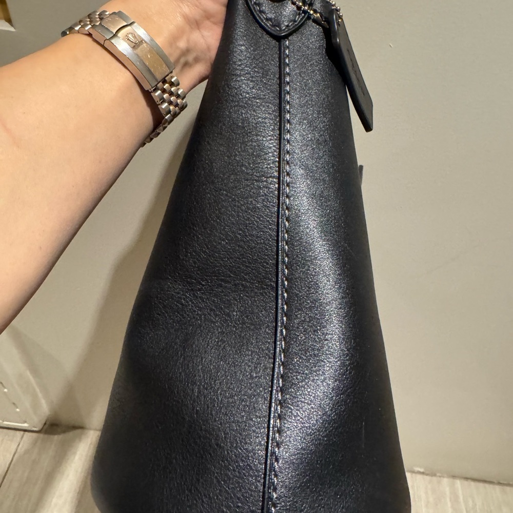 Authentic Coach Black Bleecker Bucket Bag - Picture 8 of 16